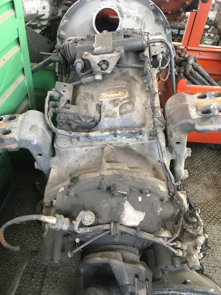 Cambio Scania GRS 890