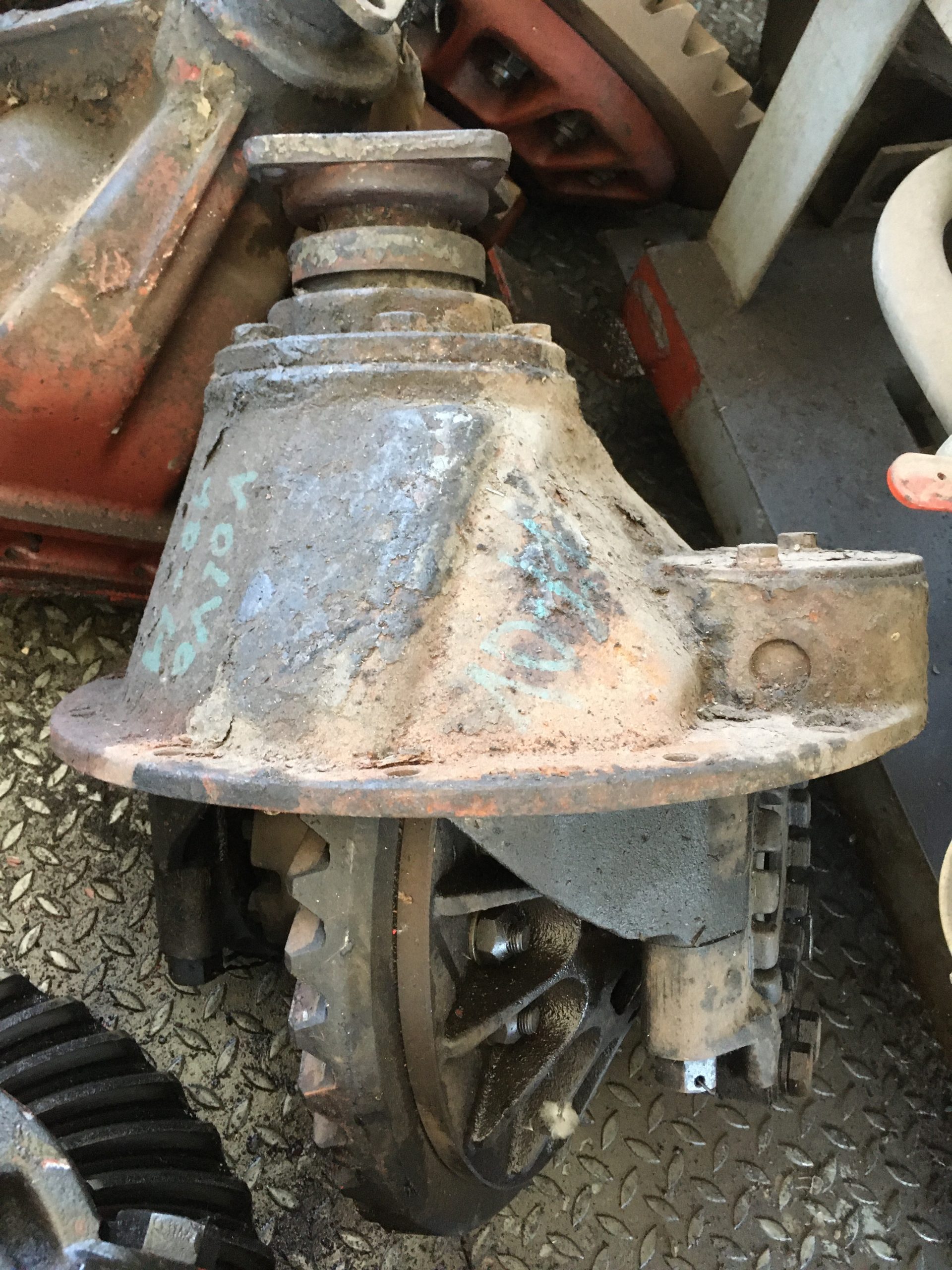 Gruppo differenziale Volvo F6