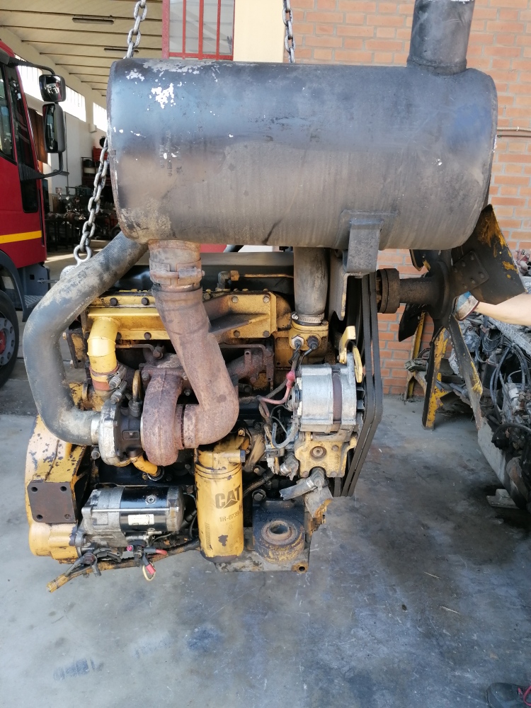 MOTORE CATERPILLAR 4 CILINDRI TURBO (MONTATO SU PALA IT24F)