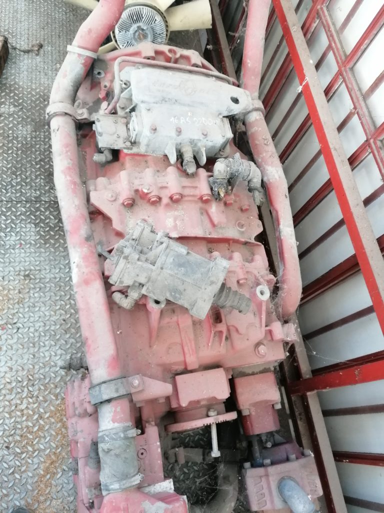 Cambio ZF Astronic 16 As 2200 IT per Iveco