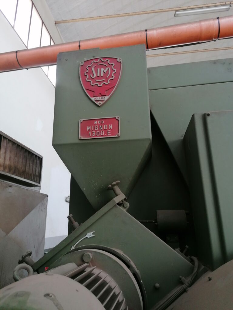 Sabbiatrice granigliatrice per ferro usata